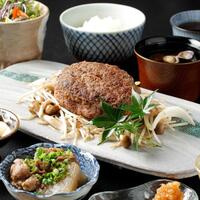 "茨城県産ブランド豚【美明豚】ハンバーグ200g と 豪州産牛フィレ肉のサイコロステーキ60g御膳"