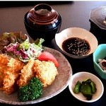 Umi No Sachi Shokudokoro Echizen - お魚が苦手な方ように、とんかつ定食もございます。