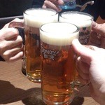 びっくりドンキー - 3人はビール　一人はお水