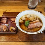 Ramen FeeL - チャーシュー皿、特製醤油らぁ麺