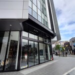 横山商店 - もと中三デパートがスリーになりました　このすぐ近く