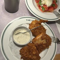 THE UPPER - 