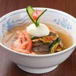 Yondonno sakaba - 水冷麺980円