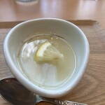 migiwa standard - 小鉢の一つ、ゆずみつゼリー❗️