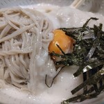 南部家敷 - 丼面のトロロをかき分け、細打ちの蕎麦が顔を出す！