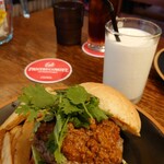 パントリー コヨーテ - 