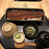 うなぎ四代目菊川 東京駅黒塀横丁店 - 
