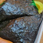 むさし - 〆はむすび（梅、昆布）