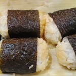 むさし ekie2階売店 - 俵むすび（おかか、梅、柴漬け、昆布、お新香）