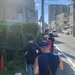 ヌードル＆スパイスカレー 今日の1番 - 祝日朝8時で20人以上並んでいます！