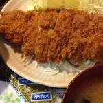 たぬき - チーズチキンフライ定食（850円）のフライのサクサクコロモがうれしい