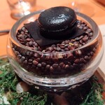 モノリス - ニンジンピューレ入りマカロン