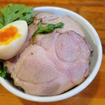 極汁美麺 umami - セルフ丼