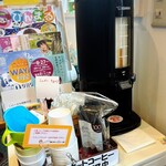 陽だまりパン工房 - サービスの珈琲マシン