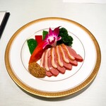 北京料理桂蘭 - 合鴨スモークは深みのある味わいです(o^^o)