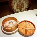 北京料理桂蘭 - 海老の蒸し餃子です(o^^o)