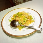 北京料理桂蘭 - 蟹レタス炒飯です(o^^o)