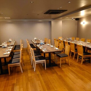 大人数でのご宴会・パーティーが実現
                                          
                                          【3F】団体席貸切（着席：25～50名様）