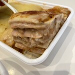 ムゲンフーズ・スズカ - ラザニア。厚い。これはかなりヘビー