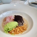 はなう - ティラミスと桃のコンポート ヨーグルトとバジルのソルベとコーヒー