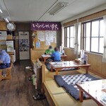 霧立亭 - 小上がり座卓席