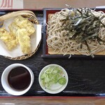 霧立亭 - そばかま天付きザルそば（ねむり雪そば）