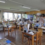 霧立亭 - テーブル席