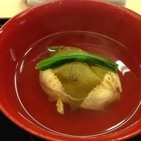 露庵 菊乃井 木屋町店 - 湯葉饅頭