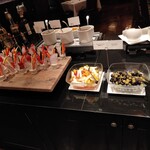 ロウリーズ・ザ・プライムリブ - 