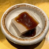 鉄板焼 炭焼 さいとう - 白胡麻のお豆腐