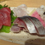 いしもん - マグロ、ふぐ、シメサバ、活け穴子焼き霜