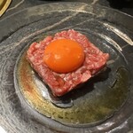 焼肉 小倉さつき - 瞬間燻製ユッケ