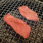 和牛放題の殿堂 宇田川町 肉屋横丁 - 