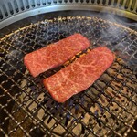 和牛放題の殿堂 宇田川町 肉屋横丁 - 