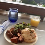 Hau Tree Lanai Restaurant - 