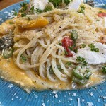 ガルマン - 彩り野菜と海老のガーリックカマンベールチーズソース