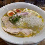 仙台中華蕎麦 仁屋 - 冷製レモン塩鶏中華蕎麦（細麺）１０００円