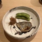 すし処 睦月 - まめ鯛の醤油焼き、茗荷のきんぴら、枝豆