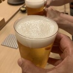 すし処 睦月 - 生ビールでかんぱ～い♪