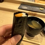 鮨 大門 - バフンウニの手巻き寿司