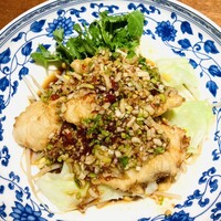 老四川 飄香小院 - 白身魚の青山椒香る香味ソース