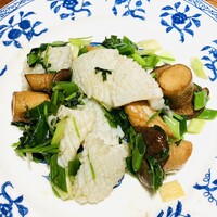老四川 飄香小院 - アオリイカと九条葱、香菜の青山椒香り炒め