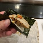 寿し市 - 炙り平貝と私の親指