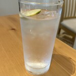 ELOISE’s Cafe - タンカレージントニック