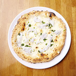 ビアンケッティ（モッツァレラ、シラス、青のり）