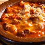 牛モツのピリ辛トマト煮込み