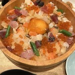 築地魚河岸 虎杖 - 海鮮ひつま飯のアップ
