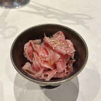 和牛焼肉 ワンダフィレ - 黒毛和牛サーロインユッケ