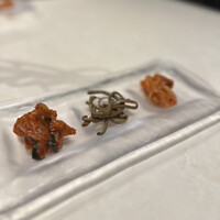 和牛焼肉 ワンダフィレ - キムチ2種、ナムル