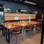 月よみ鶏そば - 店内の様子①